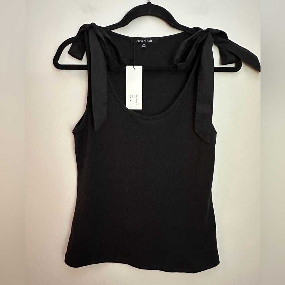 Strut and Bolt Swan Song Tank Black Medium NWT